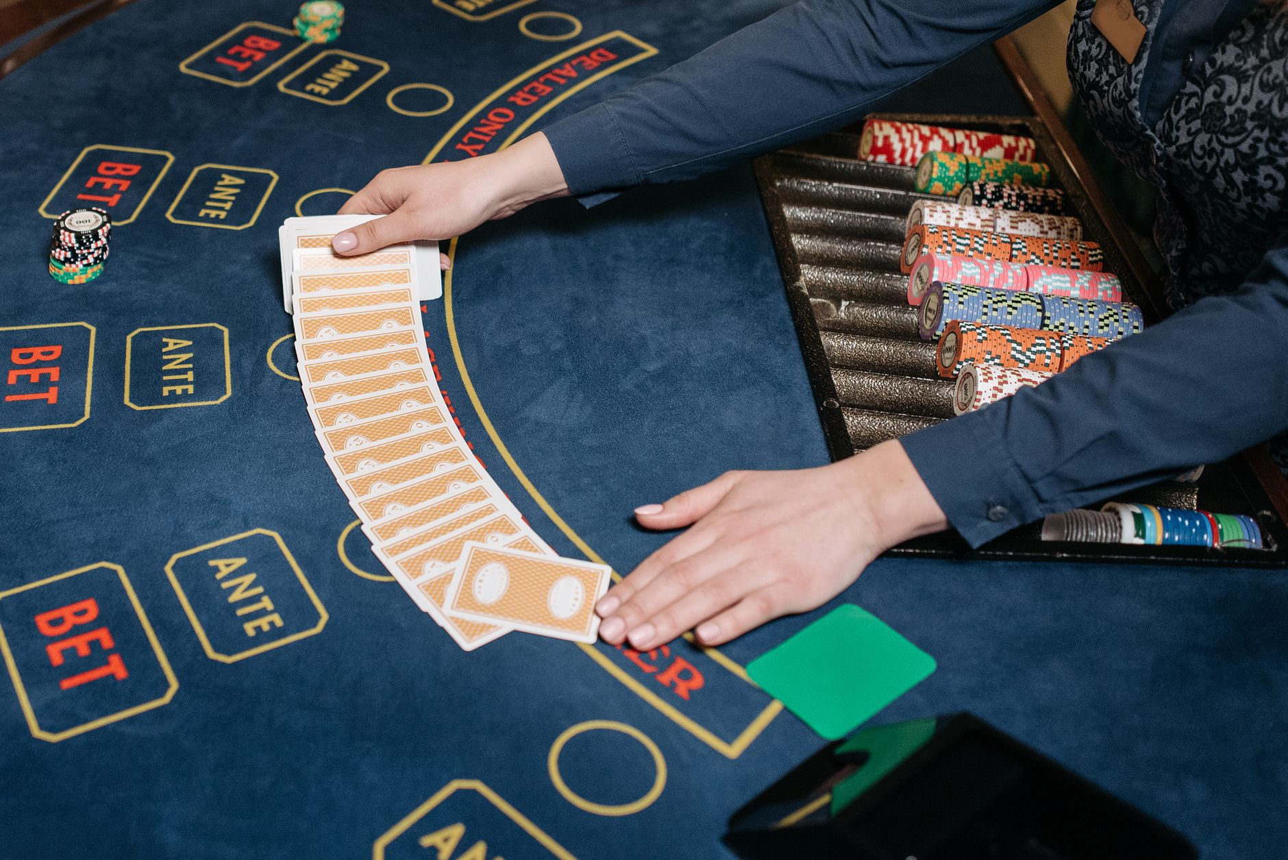 How to Play Baccarat Online Without Learning Every Draw Rule
